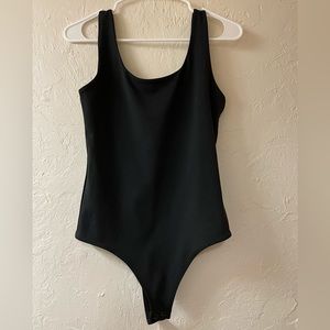 Basic black body contour bodysuit